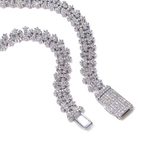 MINI CROSS NECKLACE