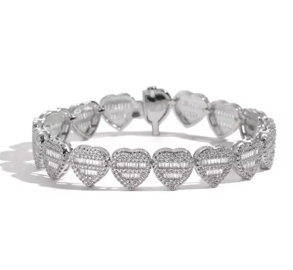CRUSHED HEART BRACELET