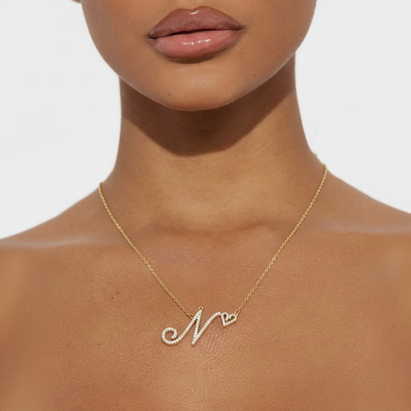 CUTE & DAINTY INITIAL NECKLACE