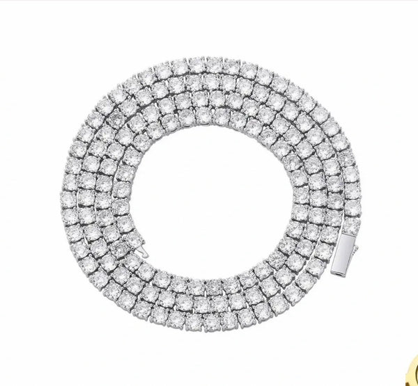 CLASSIC TENNIS NECKLACE